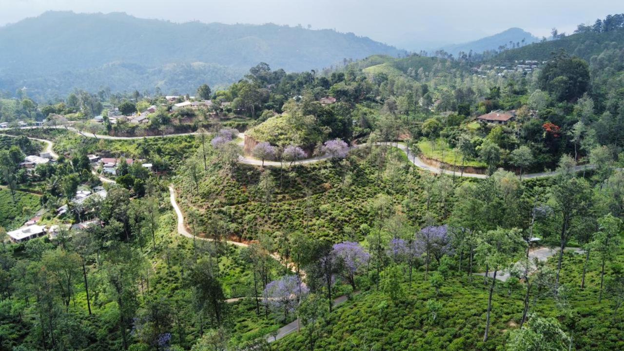 The 1964 Holiday Bungalow Ella Luaran gambar
