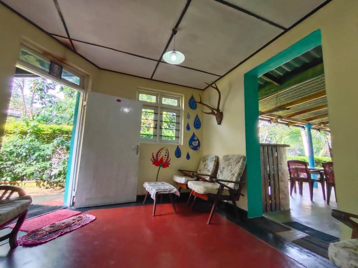 The 1964 Holiday Bungalow Ella Luaran gambar
